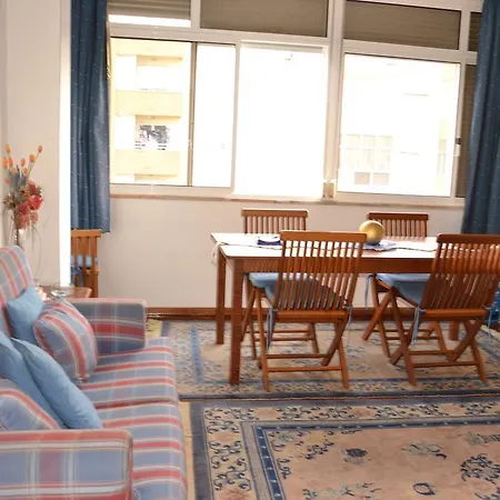 Oliveira Apartment *